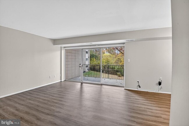 property at 7505 Riverdale Rd