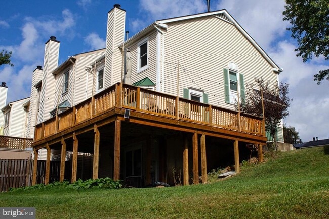 property at 311 Whitcliff Ct