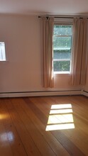 94A Bartlett St, Unit 2 in Boston, MA - Building Photo - Building Photo