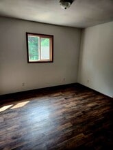1677 Congress Rd in Belpre, OH - Building Photo - Building Photo