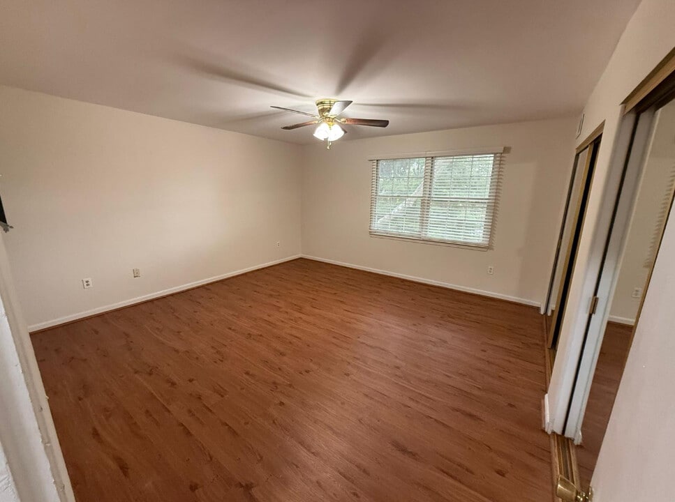 800 Quince Orchard Blvd in Gaithersburg, MD - Building Photo