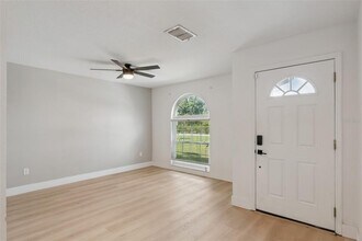 10618 Clarcona Ocoee Rd in Apopka, FL - Building Photo - Building Photo