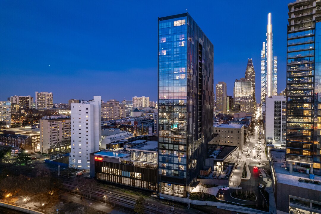 Riverwalk in Philadelphia, PA - Building Photo