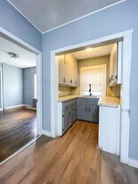 904 Main St, Unit 1 in Woburn, MA - Building Photo