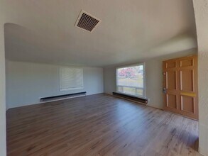 34 W 27th Ave in Eugene, OR - Building Photo - Building Photo