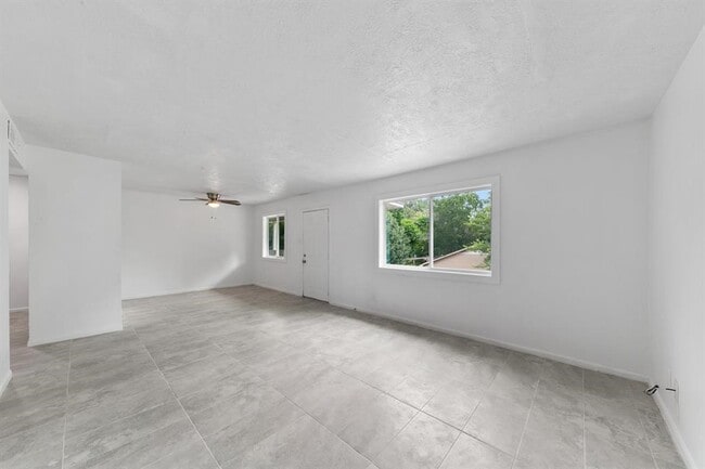 property at 1312 W Adoue St