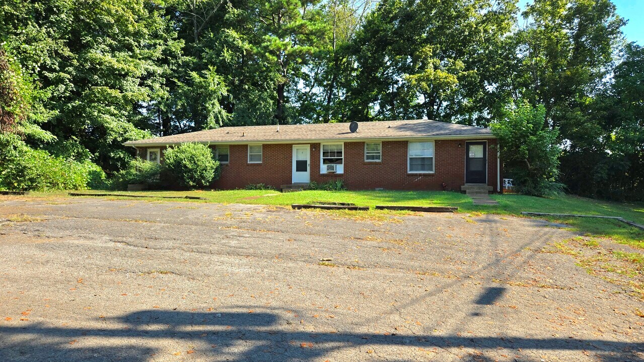 1503 Golf Club Ln, Unit 6 in Clarksville, TN - Building Photo