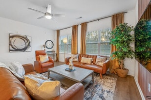 637 Wildlight Ave, Unit SI ID1531850P in Yulee, FL - Building Photo