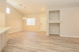 2801 Lava Rock Ave in North Las Vegas, NV - Building Photo - Building Photo