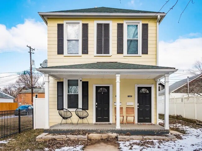 property at 164 E Mithoff St