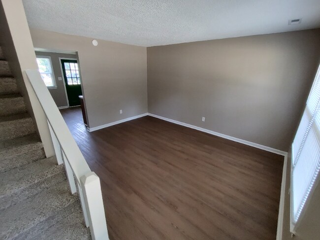 703 Smithdale Dr in Raleigh, NC - Building Photo - Building Photo