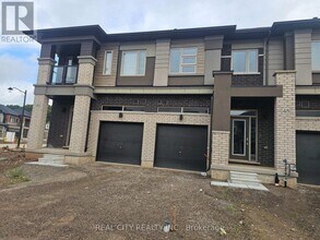 48 Mckernan Ave. in Brantford, ON - Building Photo - Building Photo
