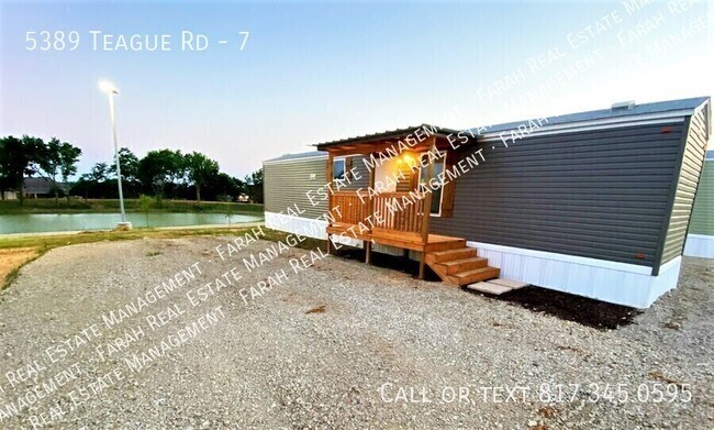 5389 Teague Rd in Fort Worth, TX - Foto de edificio - Building Photo