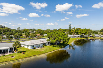 Bridgeview Condos in Delray Beach, FL - Building Photo - Building Photo