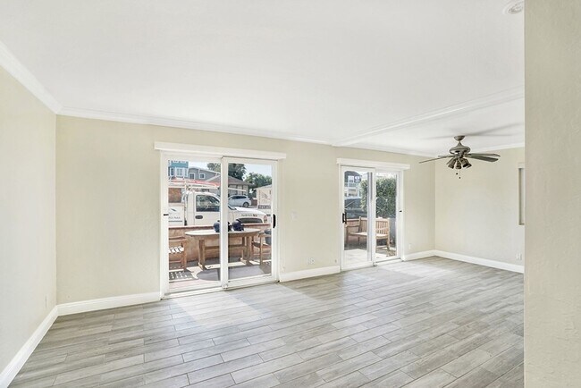 618 W Balboa Blvd-Unit -618 1/2 W Balboa Blvd in Newport Beach, CA - Building Photo - Building Photo