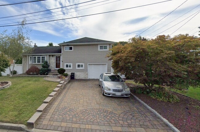 property at 572 Benjamin Rd