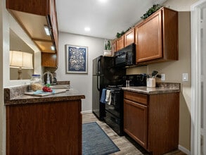Cimarron Apartments in Mesa, AZ - Building Photo - Building Photo