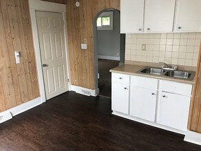 3044 Grove Pl SW in Canton, OH - Building Photo - Building Photo