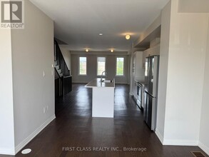 11 Prince William Blvd in Bowmanville, ON - Building Photo - Building Photo