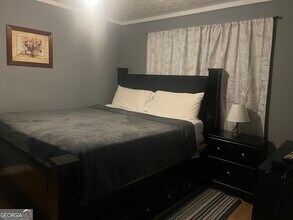 7013 Fielder Rd in Rex, GA - Building Photo - Building Photo