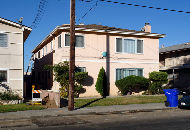 519 S Grevillea Ave in Inglewood, CA - Building Photo - Building Photo