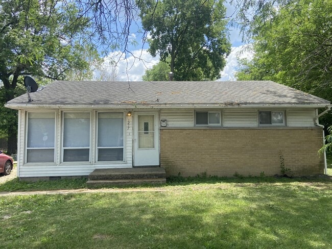 property at 1217 W Bradley Ave