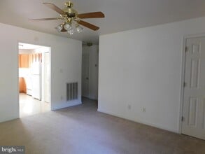 224 W Broaddus Ave in Bowling Green, VA - Building Photo - Building Photo