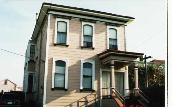 1608 Walnut St in Alameda, CA - Foto de edificio - Building Photo