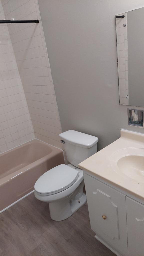 1015 W Jackson St, Unit A in Kokomo, IN - Building Photo - Building Photo