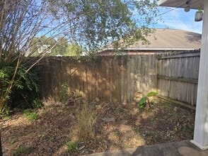 7726 Falcon Cir W in Ocean Springs, MS - Building Photo - Building Photo