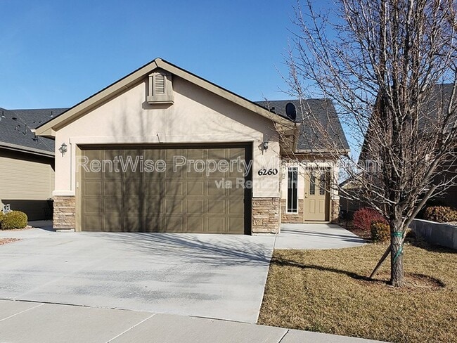 property at 6260 N Maximus Pl