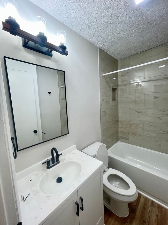 211 Harrell St in Brandon, MS - Building Photo - Building Photo