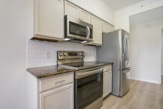 7925 Preserve Cir in Naples, FL - Building Photo - Building Photo