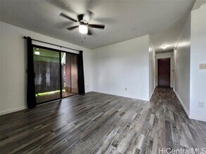 2069 California Ave in Wahiawa, HI - Foto de edificio - Building Photo