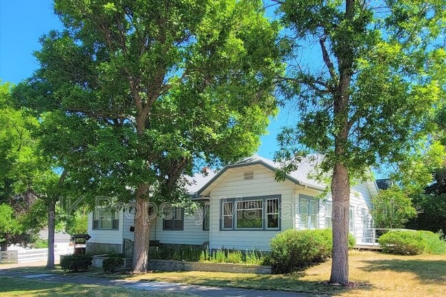 property at 301 25th St N