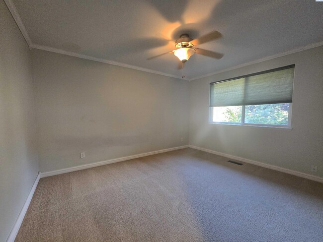 224 Greenbriar W in Richland, WA - Building Photo - Building Photo