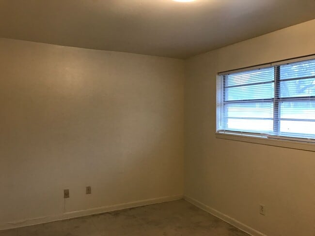 911 College Dr in Pineville, LA - Building Photo - Building Photo