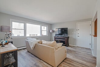 2222 N Harlem Ave in Elmwood Park, IL - Building Photo - Building Photo