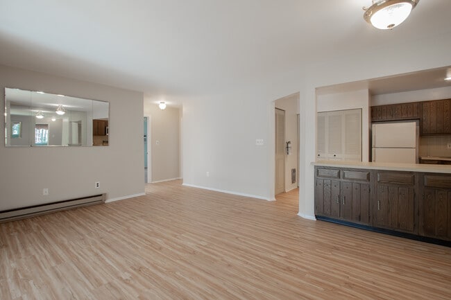 property at 60 Manchester Ct