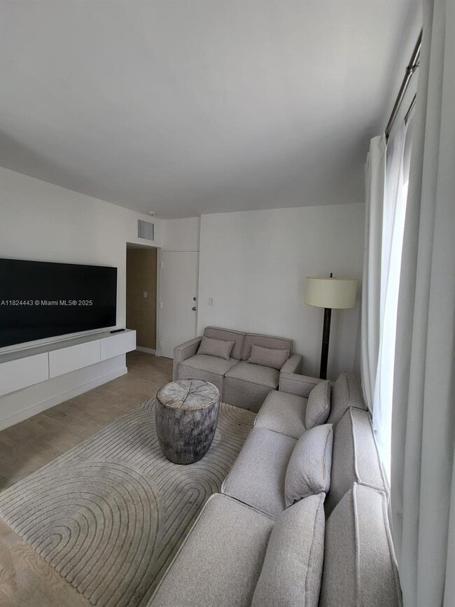 605 Euclid Ave in Miami Beach, FL - Building Photo - Building Photo