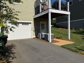 1256 Haden Pl in Crozet, VA - Building Photo - Building Photo