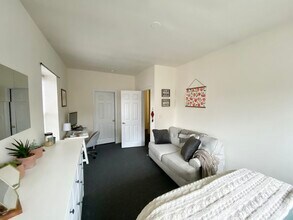 546 Columbus Ave, Unit 3R in Boston, MA - Building Photo - Building Photo