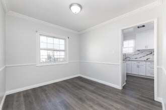 2145 W 104th St in Los Angeles, CA - Building Photo - Building Photo