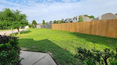 4903 Spring Showers Ct in Houston, TX - Building Photo - Building Photo