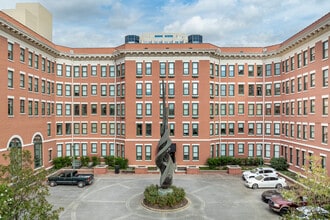 Gayoso House & Pembroke Square in Memphis, TN - Building Photo - Building Photo