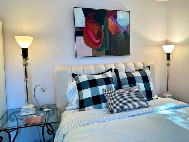 3208 Milton Ave, Unit FURNISHED-MILTONMANOR in Dallas, TX - Building Photo - Building Photo