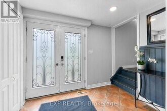 6937 Waterloo Dr in Niagara Falls, ON - Building Photo - Building Photo