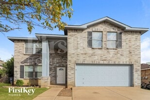 3900 Golden Horn Ln in Fort Worth, TX - Building Photo