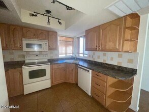 14008 N Kendall Dr in Fountain Hills, AZ - Building Photo - Building Photo