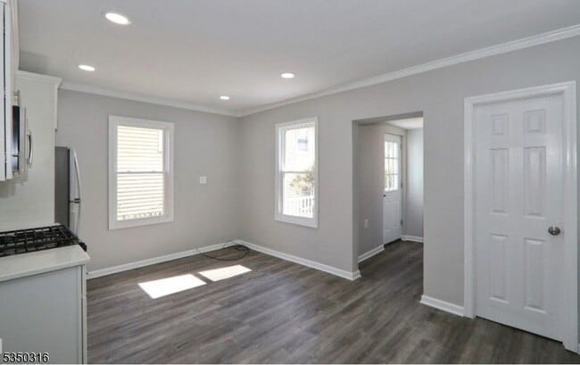 321 South Ave in Garwood, NJ - Building Photo - Building Photo